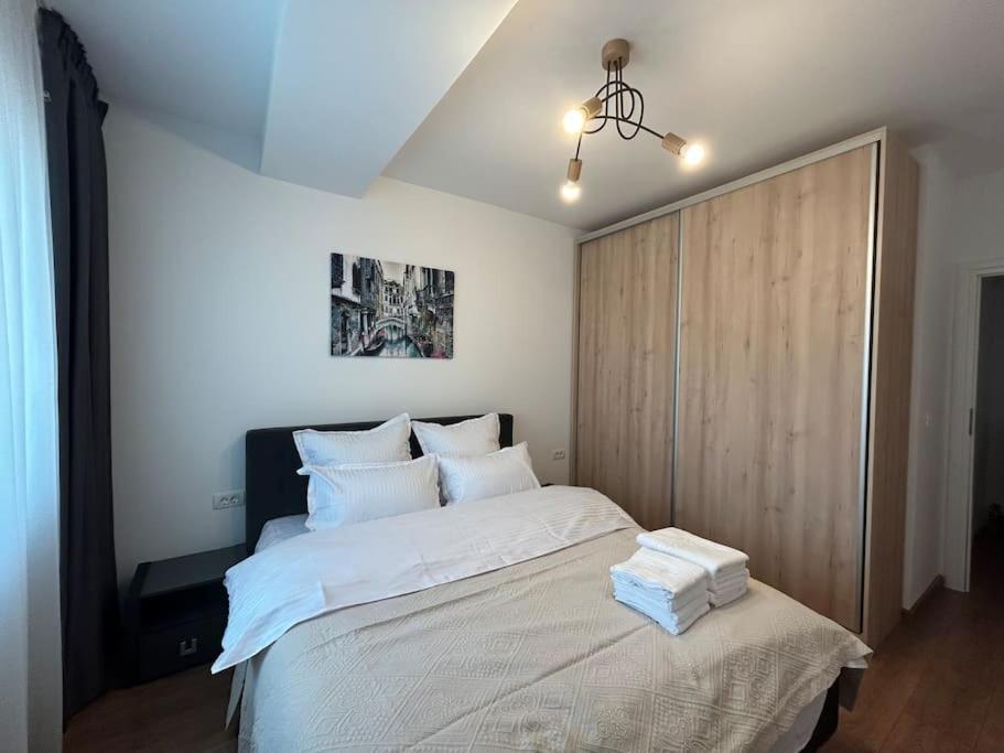 Regie Sunset Apartment Bukarest Exterior foto